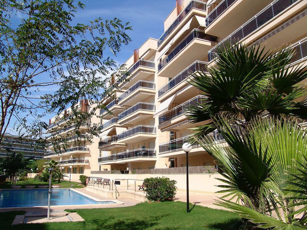 Apartamentos Ventura Village Park 萨洛 外观 照片